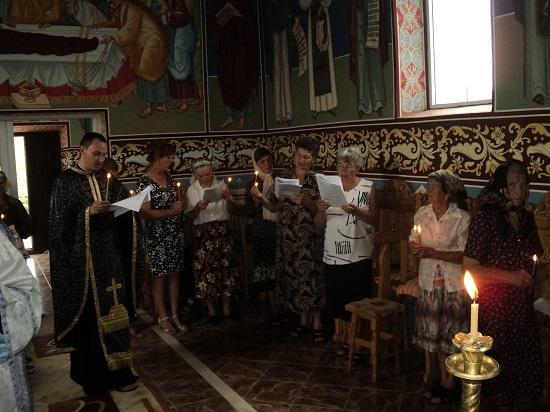 Pr. Paroh Istrate Constantin - Florin si doamnele din parohie